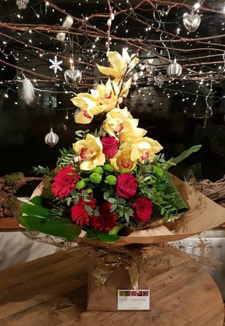 Christmas Aqua-pack Bouquets