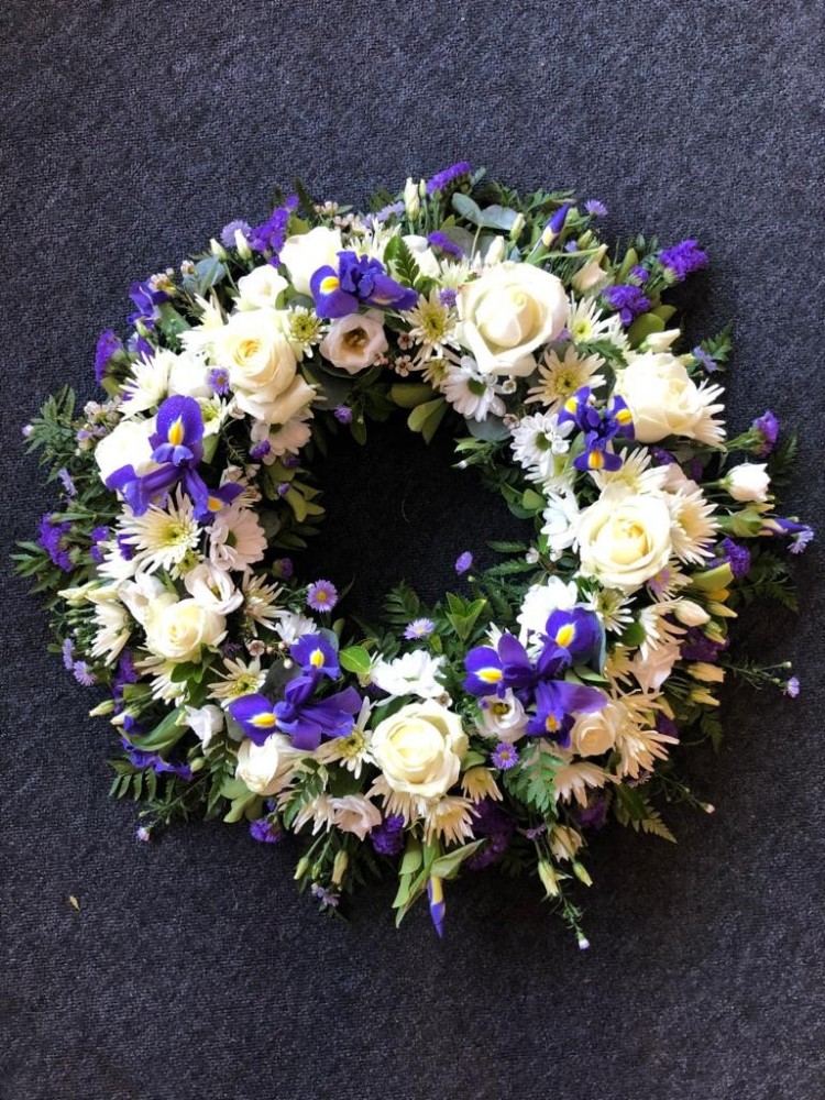 Traditional Wreath Flowers of Kidderminster
